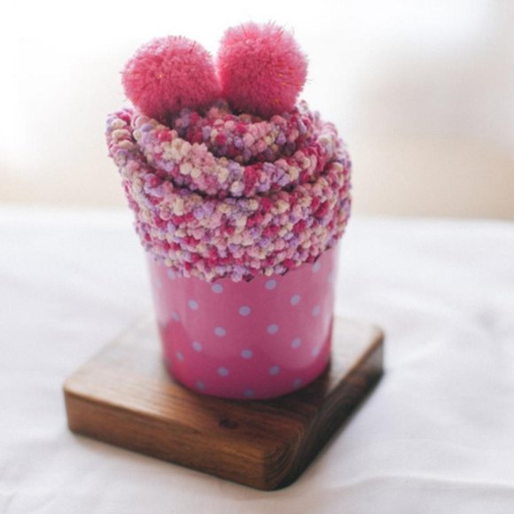 3 for $20 NWT Cozy Fuchsia Cupcake Socks - Picture 3 of 7